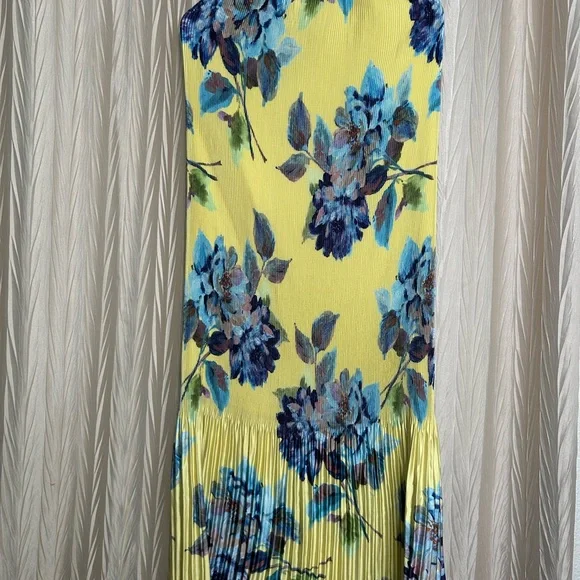 Abercrombie & Fitch Yellow Pleated Strapless Cocktail Dress - Picture 4 of 8